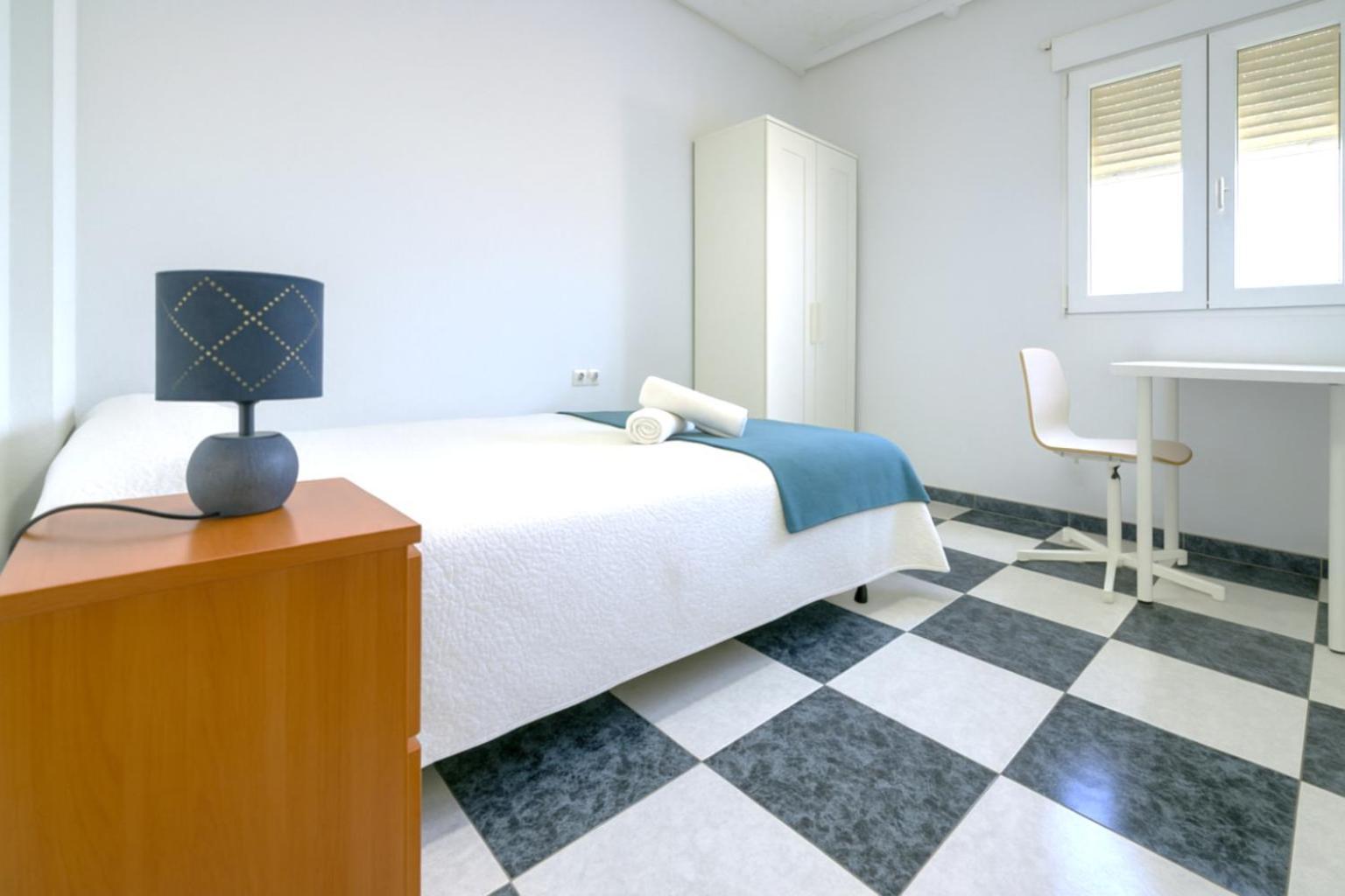 Apartamento Martinez Campos - Playa La Caleta Кадіс Екстер'єр фото